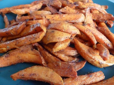 Frites de patates douces aux épices