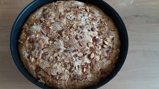 Gâteau poires amandes cuit