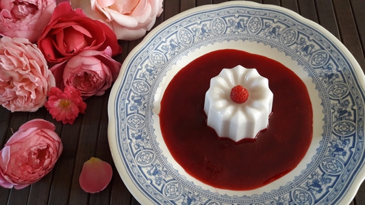 Panna cotta à la rose